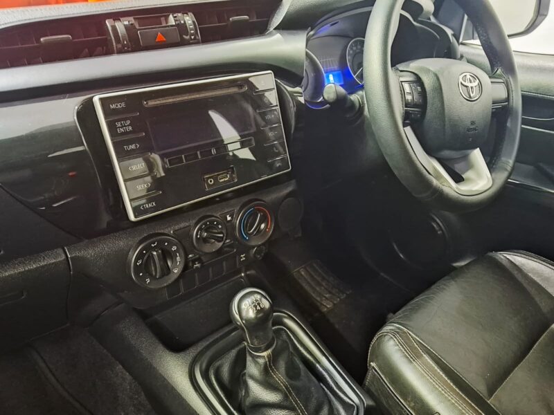 2017 Toyota Hilux SRX E-Cab 2.4 GD6