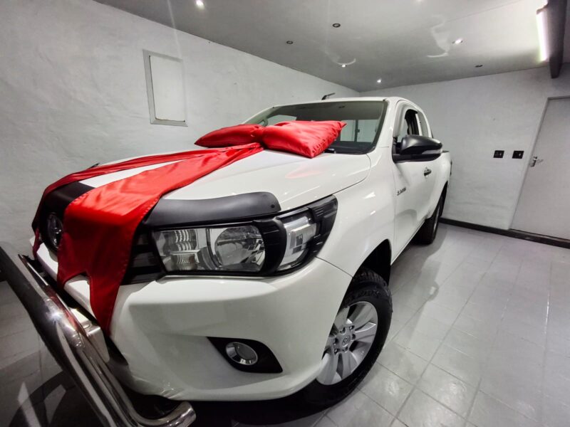 2017 Toyota Hilux SRX E-Cab 2.4 GD6